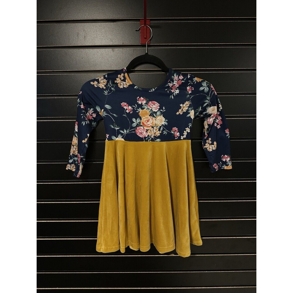 NWOT Girls Floral & Velvet Dress Size 6